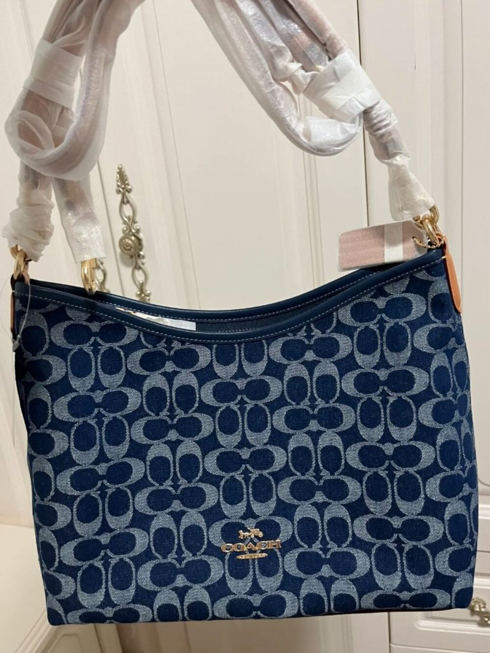 Coach Laurel CY702 Denim Shoulder Crossbody Bag. - Picture 2 of 9